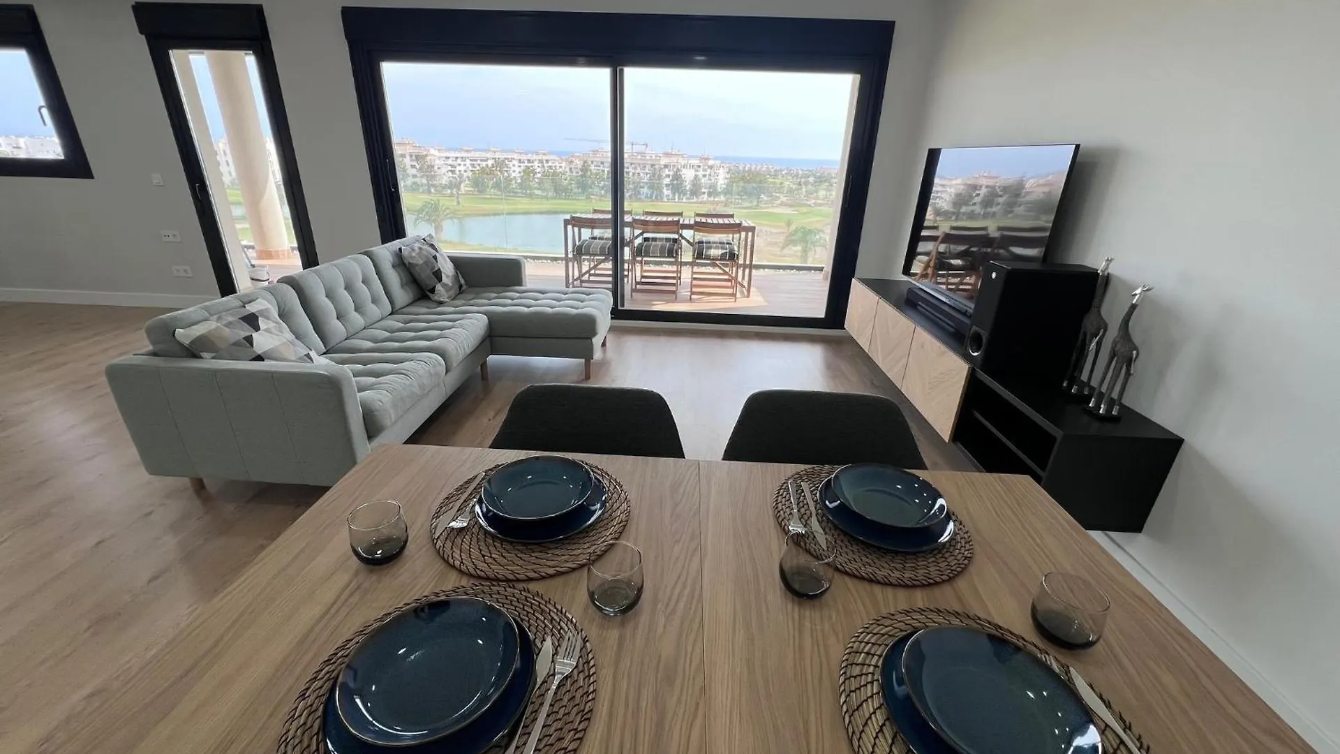 Atico Toyo Golf Apartment Retamar