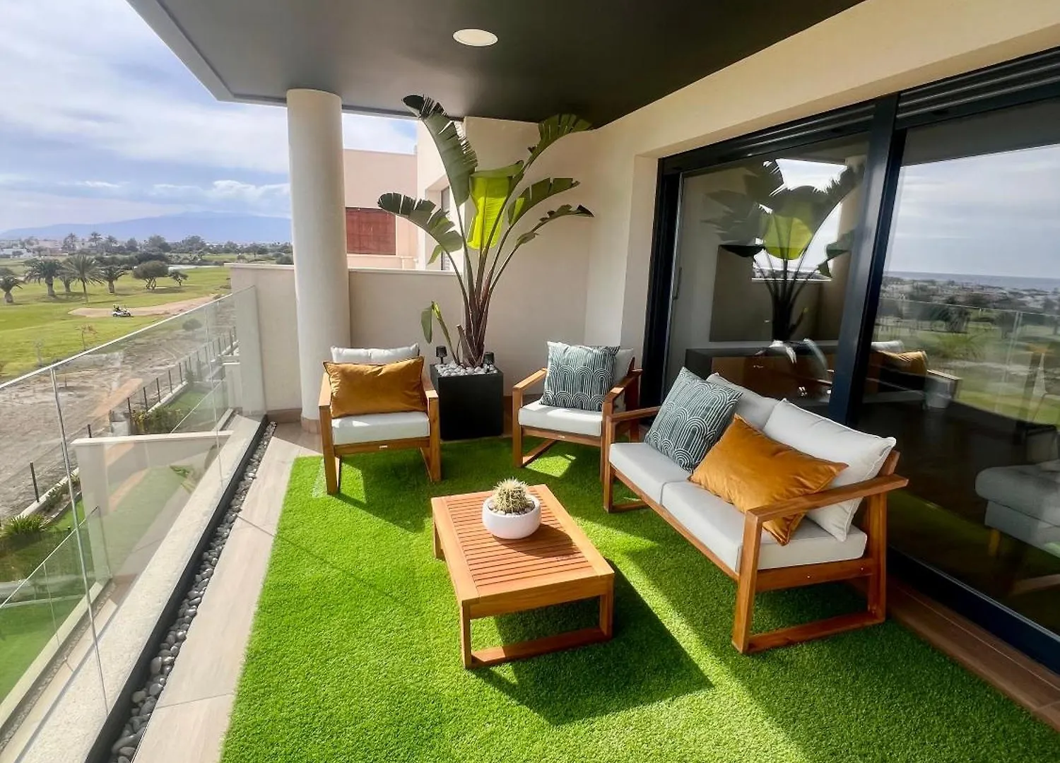 Atico Toyo Golf Apartment Retamar